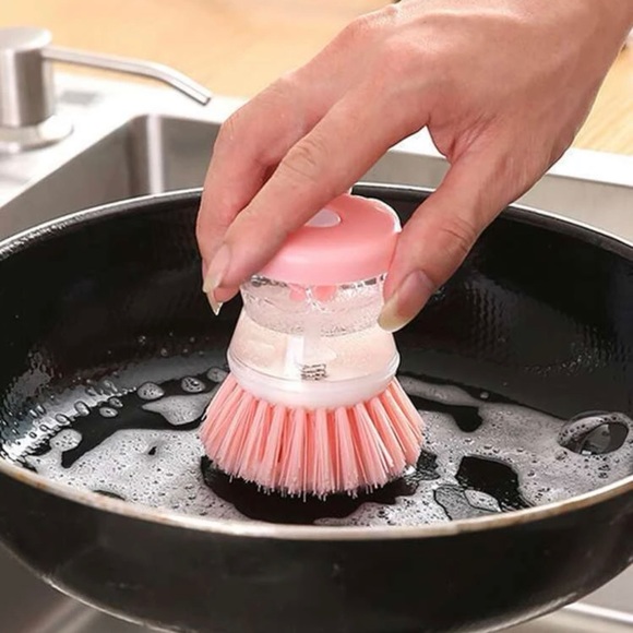 Cleaning Brush with Liquid Soap Dispenser - Picture 3 of 5